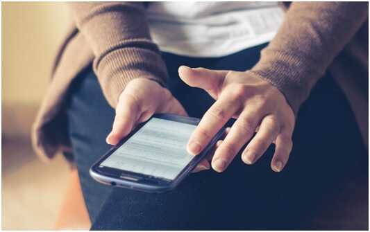 Top 3 des forfaits sans engagement avec data (B&YOU 10Go, RED 5Go et NRJ Mobile 5Go)