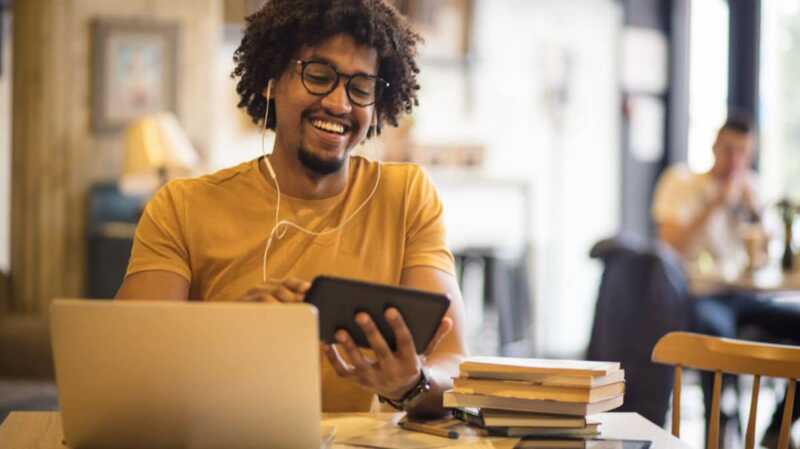 Alerte promo : chez SFR, le pack Box Fibre + Forfait 5G 200 Go est à seulement 35,98 € par mois !