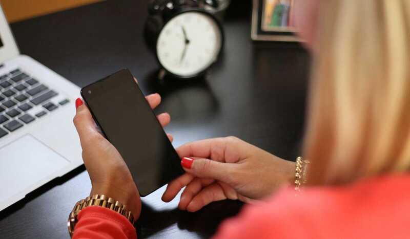 B&You vs Sosh: Quel forfait mobile en promo choisir?