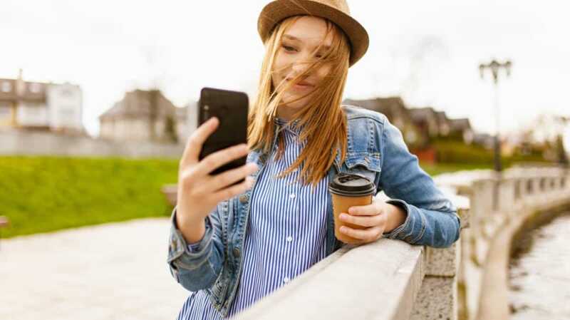 B&You vs RED by SFR : rivalité de deux offres mobiles 100 Go à 10€