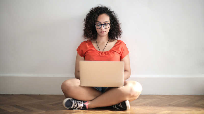 Box internet fibre avec téléphonie et TV  :  SFR, Bouygues Telecom, Free ou Orange, lequel choisir ?
