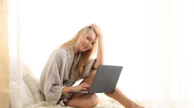 Découvrez la nouvelle offre SFR Fibre Premium avec la puissance de la nouvelle Box 8X et le Wi-Fi 6 intégré