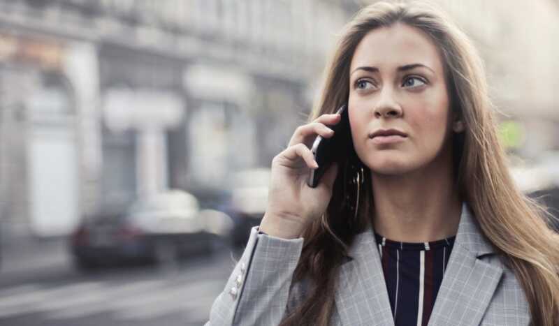Forfait mobile 50 Go : quelle promo choisir entre Sosh à 14,99 euros et Free à 8,99 euros ?