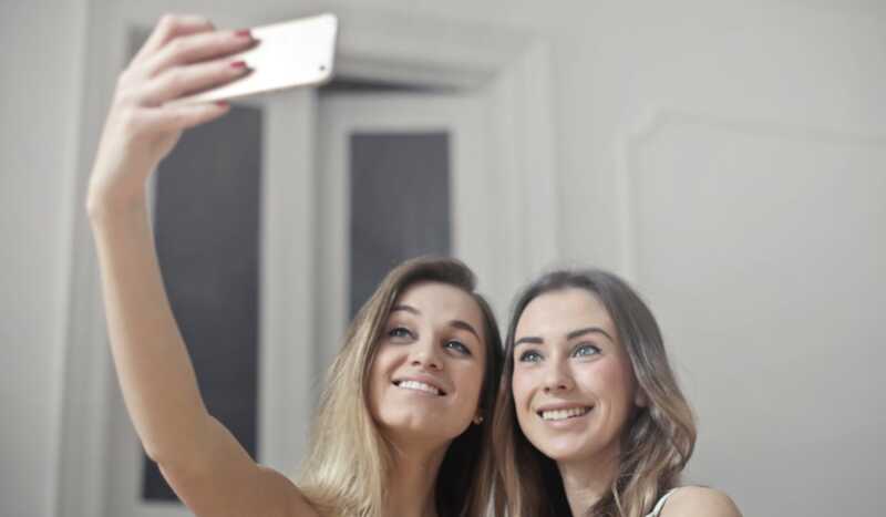Forfait pas cher avec 60Go de 4G  : Free Mobile vs RED by SFR, quelle promo privilégier ?