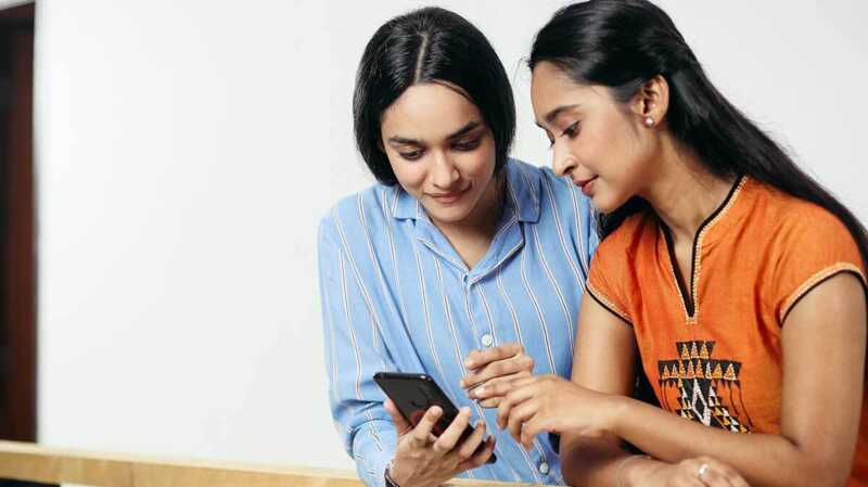 Les forfaits mobile à 5€ de la rentrée : B&You, Syma Mobile, YouPrice, RED by SFR et Cdiscount mobile