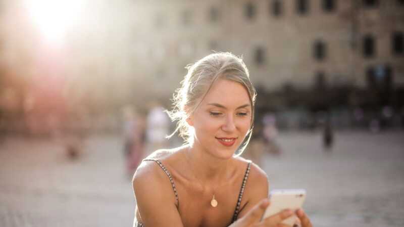 Un forfait mobile 100Go à 12.99€ par mois sans engagement et sans condition de durée, ça vous tente ?