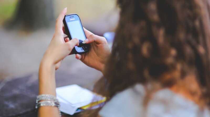 Les bons plans B&You de Bouygues Telecom : quatre forfaits mobile dès 4.99€ par mois et carte SIM à 1€!