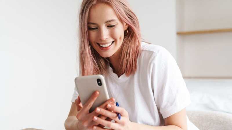Nouveau ! Pour fêter ses 12 ans d'existence, Free mobile offre désormais l'appli TV OQEE by Free dans son forfait 5G !
