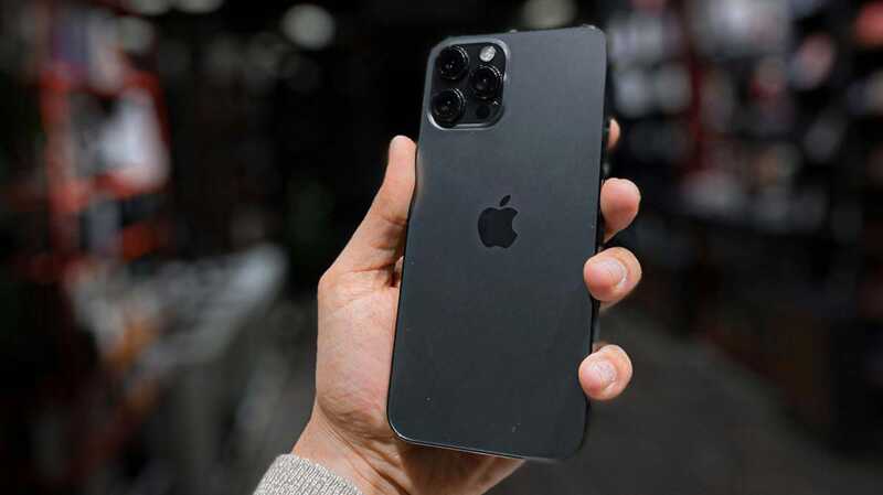 iPhone 13 Pro Max : il sait déjà tout faire (et rien n'a changé, sauf son prix)