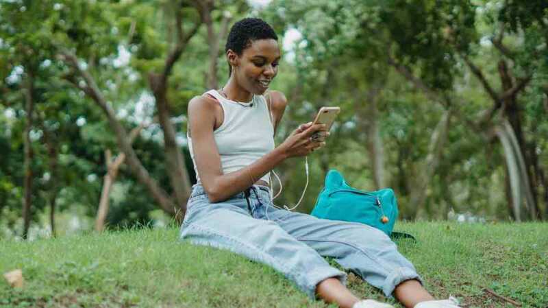 Quels sont les meilleurs forfaits mobile sans engagement avec 20Go de data disponibles pendant les soldes d'été 2023 ?