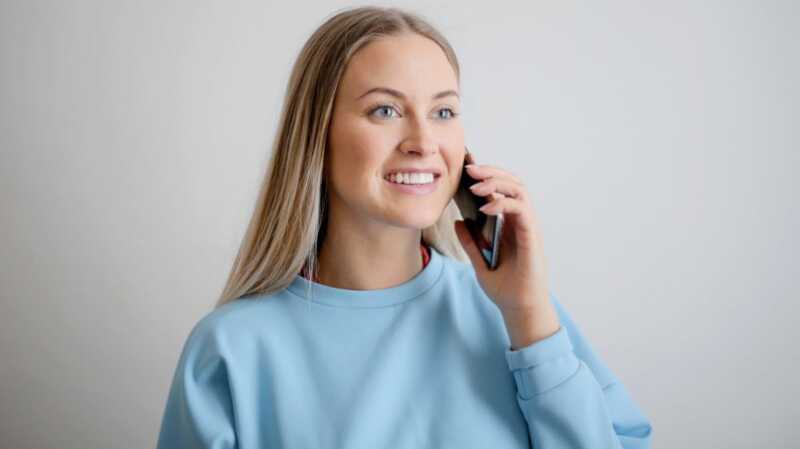 Qui propose le meilleur forfait illimité à moins de 5€ : Free Mobile, RED by SFR, B&You, YouPrice ou Reglo Mobile ?