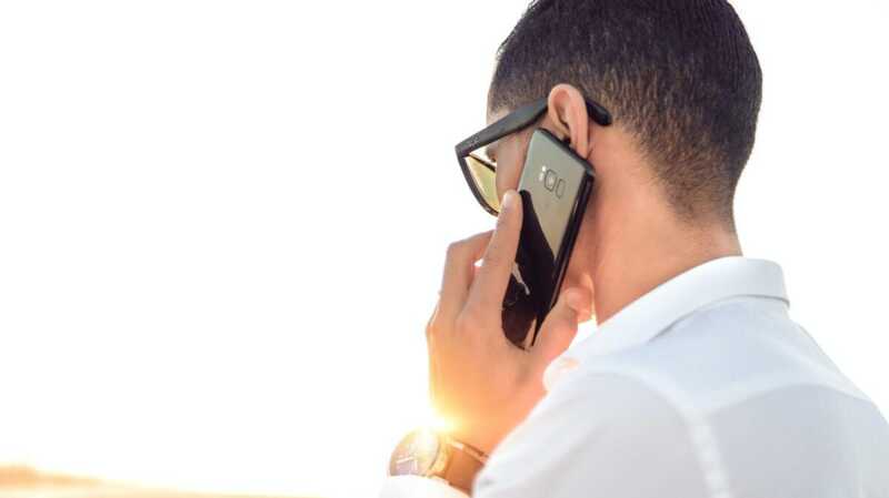 Qui propose le meilleur forfait mobile 210 Go : Free Mobile ou Syma Mobile ?