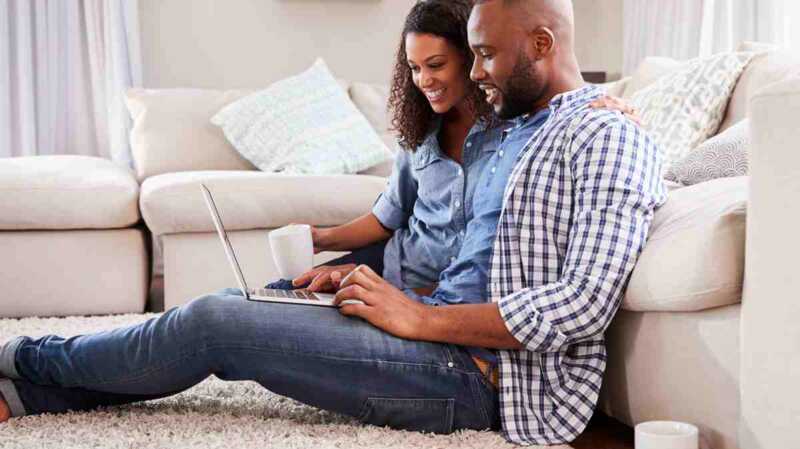 RED by SFR ou Sosh : qui propose la meilleure box internet sans engagement ?