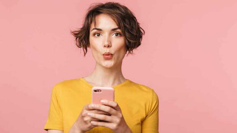 RED vs B&You : deux forfaits mobile 100 Go à petit prix avec la 5G en option !