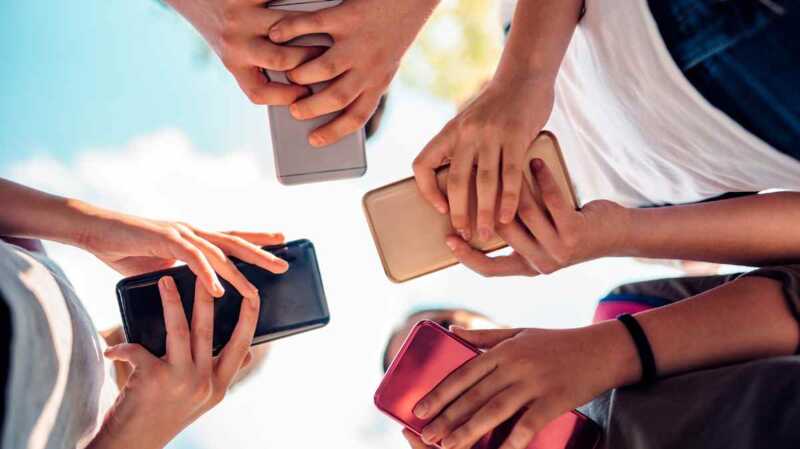 Soldes - Quel smartphone 5G choisir à moins de 200€ : le Galaxy A14 5G, le Remdi Note 12 5G ou le Honor 70 lite ?