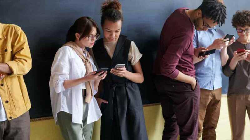 Top 4 forfaits 5G : Offres mobiles riches en Go à découvrir !