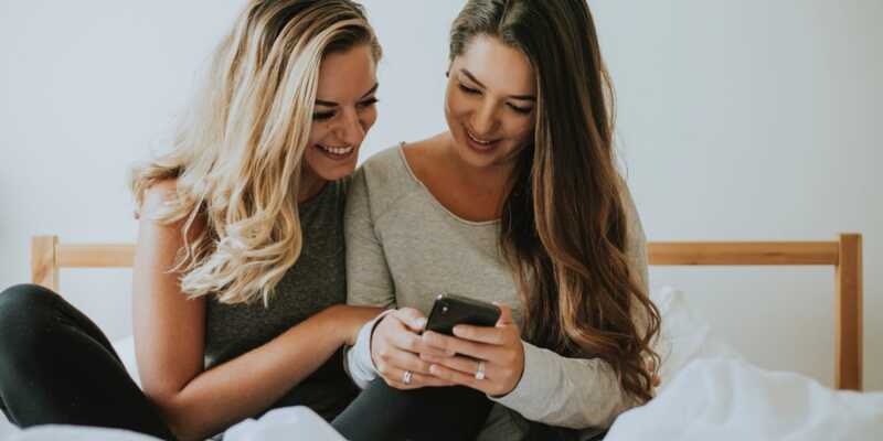 Forfait pas cher et sans engagement : Quelle promotion à 4.99 euros choisir entre Cdiscount Mobile et La Poste Mobile ?