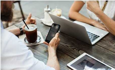 Les bons plans du moment chez les opérateurs SFR et RED pour votre box, smartphone et forfait mobile