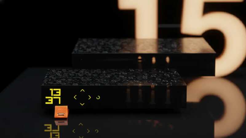 freebox revolution fete ses 15 ans et en promo pour noel