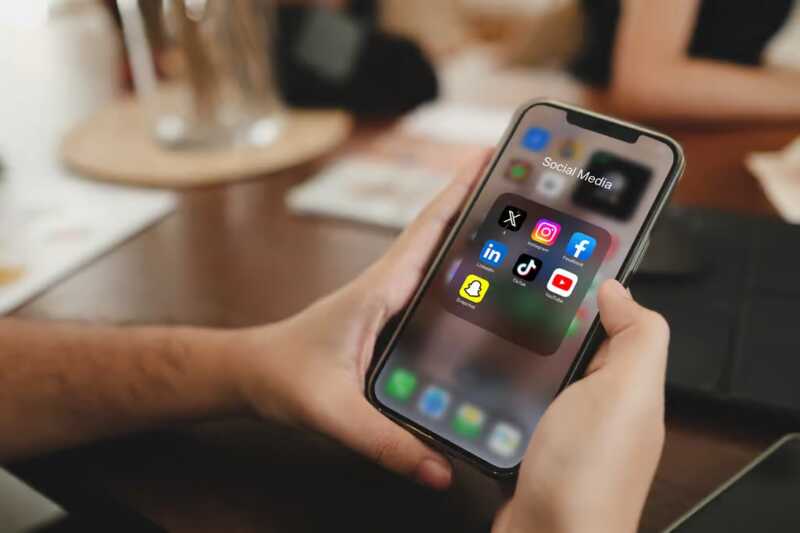 Petit prix, mais grand iPhone : ce smartphone reconditionné en France est disponible à prix cassé pour les soldes