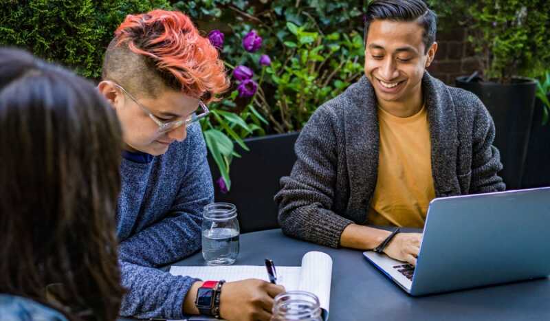 Derniers instants pour les promos Free : l'abonnement mobile 50Go à 8.99 euros et les offres Internet dès 9.99 euros