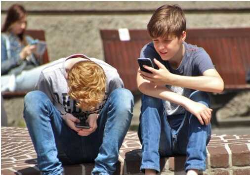Forfaits mobiles RED, B&You, SOSH, Orange, SFR... Les offres de la rentrée se bousculent ! 