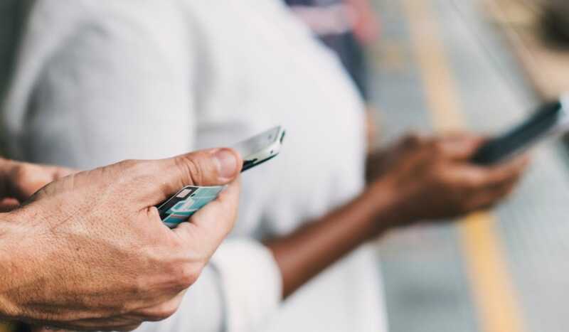 Free Mobile ou SOSH : Quel opérateur choisir pour votre forfait mobile avec 50 Go à moins de 10 euros ?