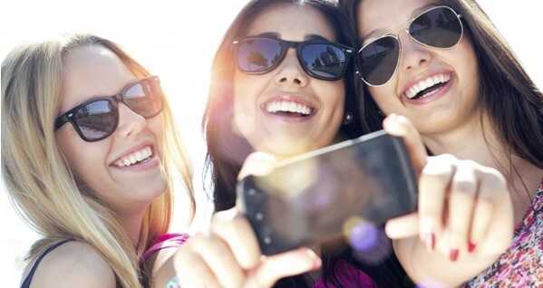 SFR, Free Mobile ou RED By SFR : Quel forfait 100Go choisir ?