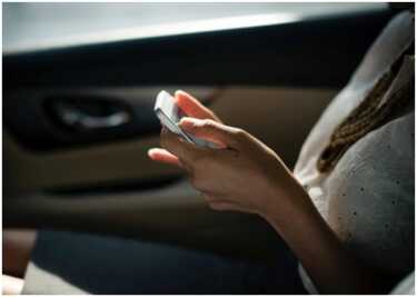 Forfait mobile 30Go : Quelle promotion privilégier entre Auchan Telecom et RED by SFR ?