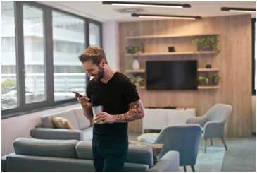 Forfait 100Go : Quelle offre choisir entre Syma Mobile et RED by SFR ? 