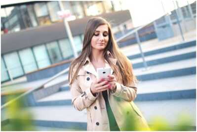 La Poste Mobile ou Free Mobile : Quel forfait ultra-connecté choisir ? 
