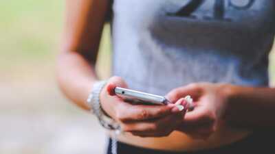 Duel de forfaits mobile sans engagement avec 70Go à moins de 8€ !