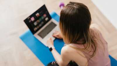 Box SFR, Freebox et Bbox : tour d'horizon des meilleures offres Fibre pour faire le plein d'économies à la rentrée !