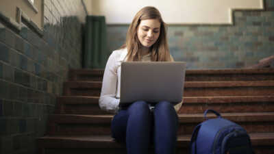 Box internet low-cost en promo : RED Box ou Boîte Sosh ?