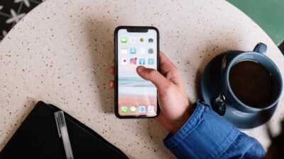 Commencer l'année sans payer votre forfait mobile ? Ces trois opérateurs vous le permettent !