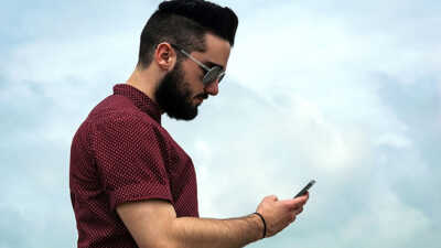 Duel serré pour un forfait mobile 5G sans engagement !
