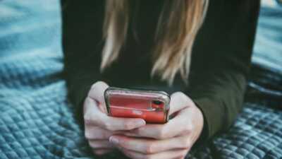 Forfait mobile 5G sans engagement : qui propose la meilleure offre entre La Poste Mobile et YouPrice ?
