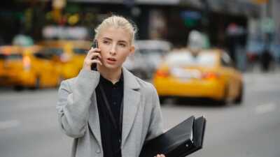Free Mobile VS Sosh by Orange : qui propose le meilleur forfait illimité 90 Go en promo ?