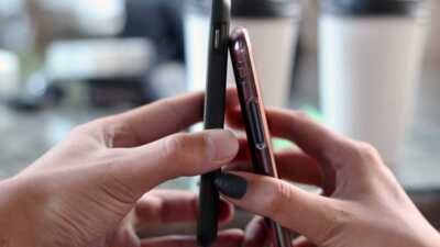 retro smartphone