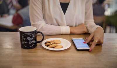 Les forfaits mobiles 100 Go en promo des opérateurs Bouygues, RED et SOSH!