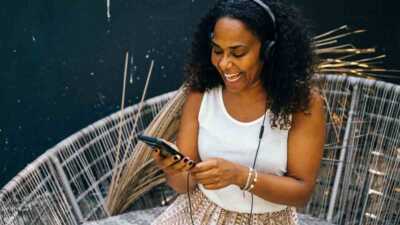 Noël : Les meilleures promos forfaits mobile chez nos opérateurs de réseau Orange, Free, SFR et Bouygues Telecom