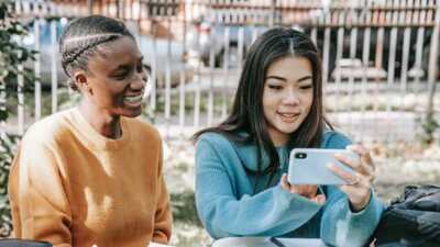 SFR passe son forfait mobile sans engagement 80 Go à 10€ par mois pour tous