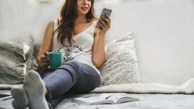 Qui a le meilleur forfait mobile 40 Go ? Sosh, B&You ou RED by SFR ?