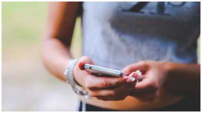 B&You vs RED by SFR : Le match des forfaits mobiles 40 Go à 9.99€ sans engagement débute maintenant ! Qui sera le grand vainqueur ?