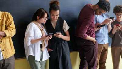Top 4 forfaits 5G : Offres mobiles riches en Go à découvrir !