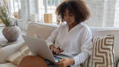 Un pack connecté combinant forfait mobile 5G + box fibre à prix canon :  Orange vs SFR, lequel choisir ?