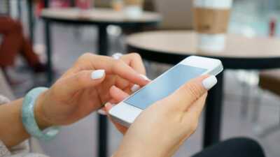 Zoom sur la série spéciale SFR du moment : un forfait mobile 5G avec 200 Go de data à prix tout doux !