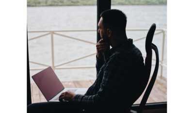 Quelle BOX Internet sans engagement de durée choisir entre la RED BOX et la SOSH BOX ?