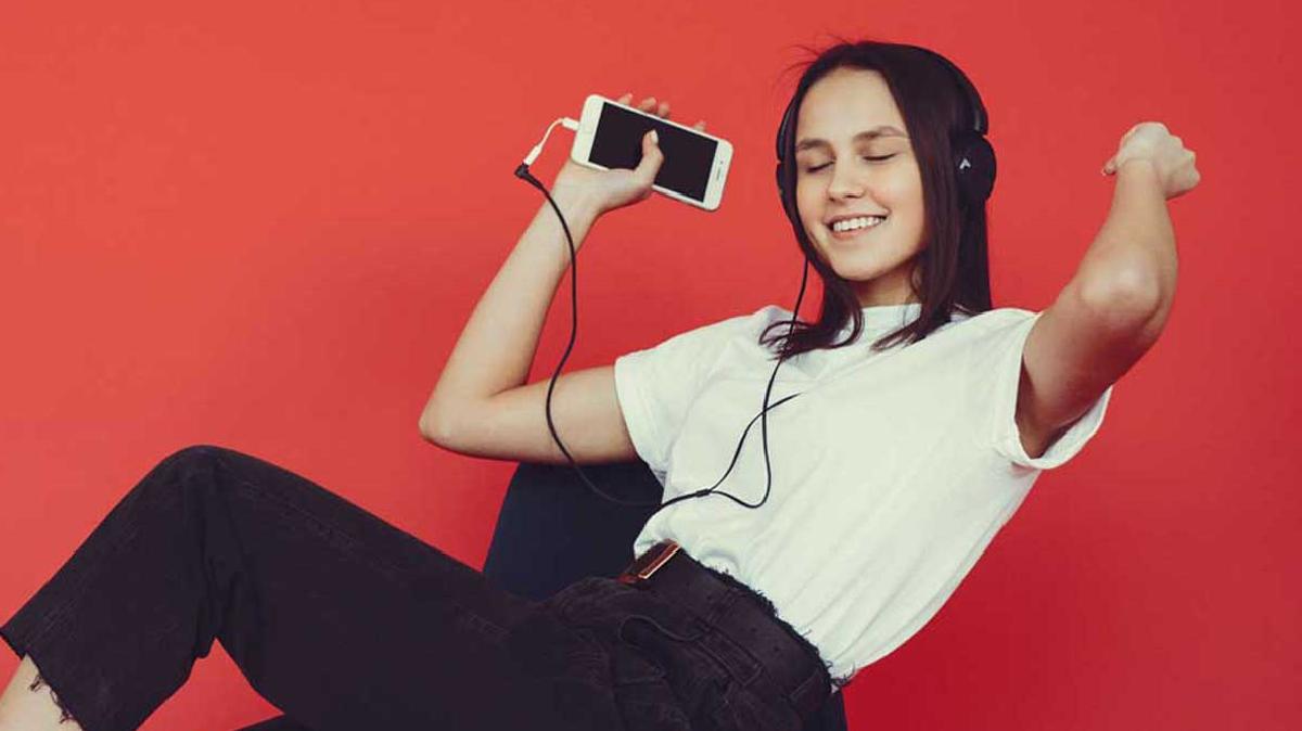 Ça bataille fort entre les forfaits illimités 100 Go de ces deux opérateurs à moins de 10 € !