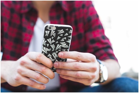 RED by SFR ou SOSH : Quel forfait sans engagement à 10 euros privilégier ?